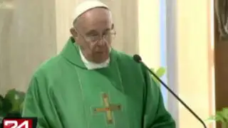 Papa Francisco pide perdón a víctimas de sacerdotes pederastas