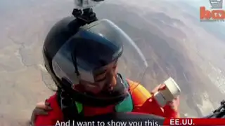 VIDEO: paracaidista pidió matrimonio en el aire y anillo cayó al vacío
