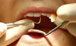 FOTOS: extraen 232 dientes a un joven tras 7 horas de operación