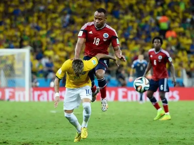 Brasil 2014: piden a la FIFA castigar a Zúñiga por golpe a Neymar