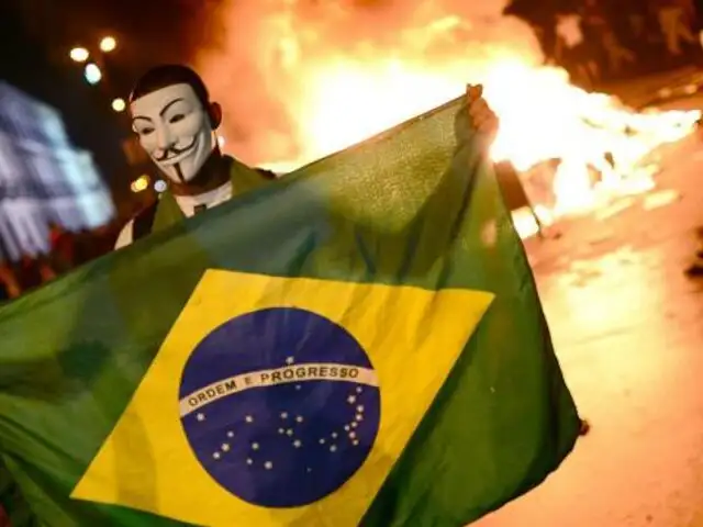 Río de Janeiro: un muerto dejó disturbios tras catastrófica derrota de Brasil
