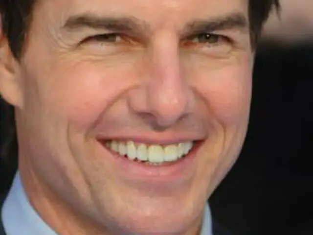 Periódico sostiene que actor Tom Cruise es gay y se viste de mujer