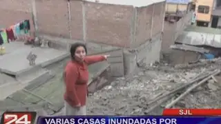 San Juan de Lurigancho: tubería matriz se rompe e inunda casas de asentamiento