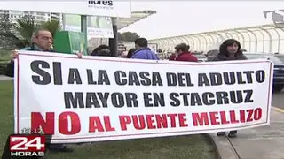 Vecinos acusan a alcalde de Miraflores de despilfarrar dinero en obras