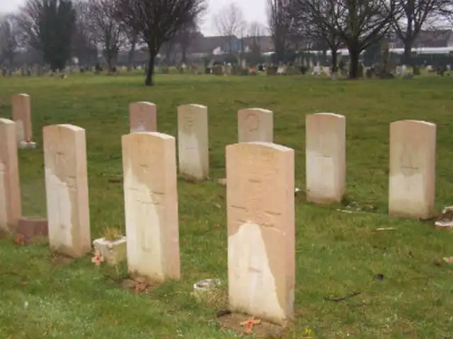 El fantasma del Cementerio de Kingston: insólito arresto en Inglaterra