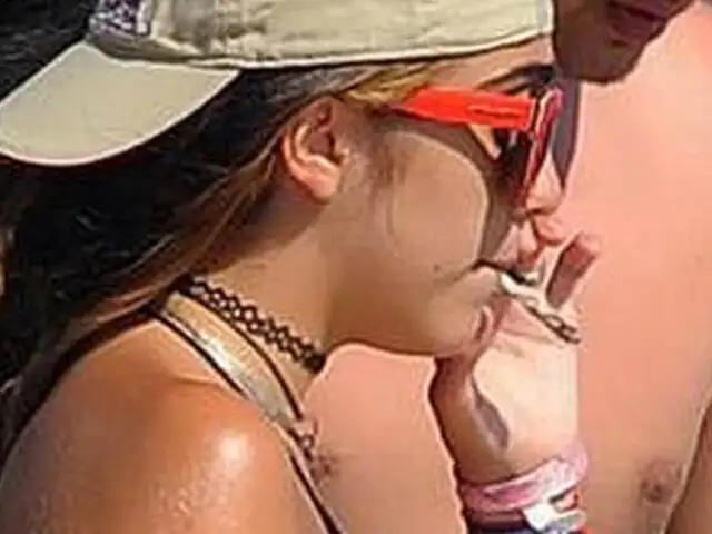 Captan a hija de cantante Madonna aparentemente fumando marihuana