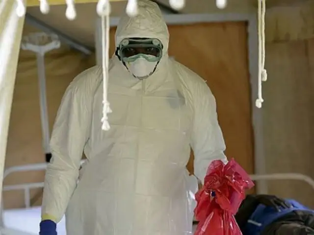 España: aíslan a paciente presuntamente contagiado de virus del ébola