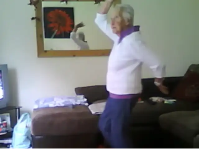 VIDEO: abuelita 'dubstep' sorprende con original baile a sus 78 años