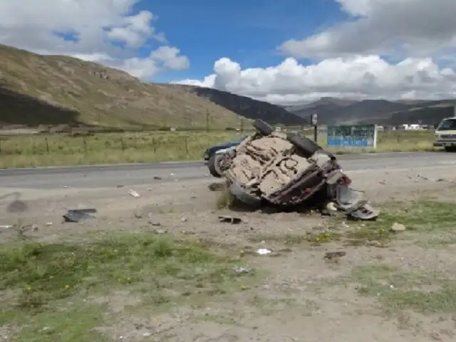 Arequipa: volcadura de camioneta deja tres muertos y un herido