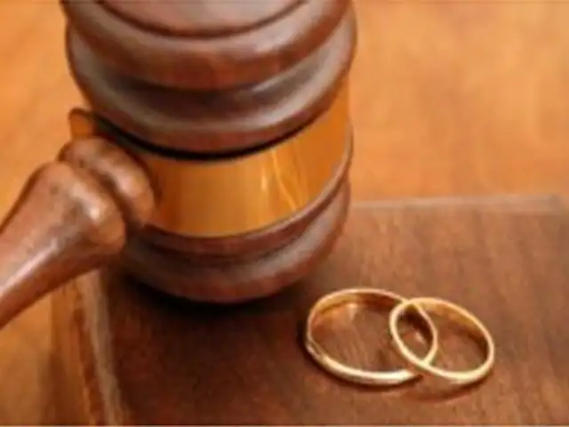 India: hombre se divorcia de su esposa por su ‘excesivo apetito sexual’
