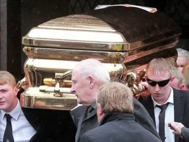Gangster irlandés fue enterrado en un ataúd de oro de más de 40 mil dólares