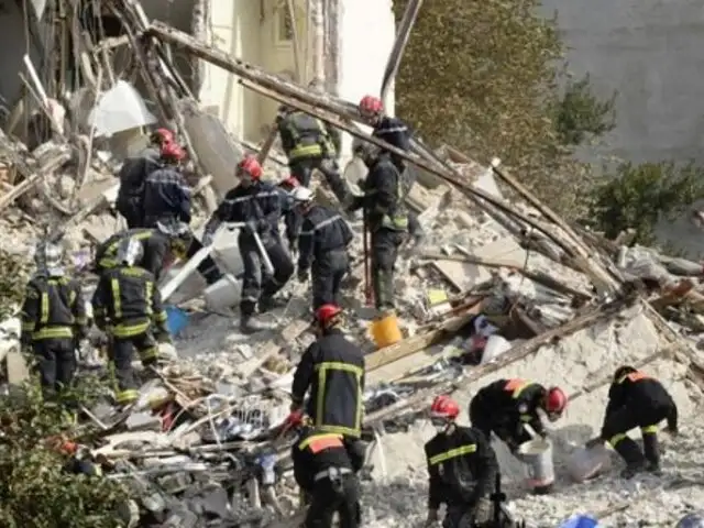 Francia: cuatro personas fallecieron tras explosión en edificio