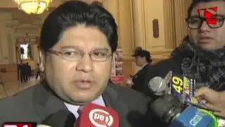 Cuestionan a congresista Renán Espinoza por prometer títulos de propiedad en mitin