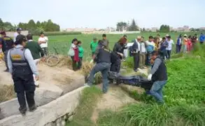 Hallan cadáver de mujer en canal de regadío en Apurímac