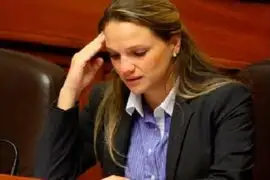 Fiscalía levanta secreto bancario de Luciana León