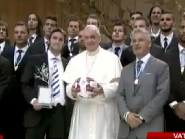 Papa Francisco se reunió con estrellas del fútbol internacional