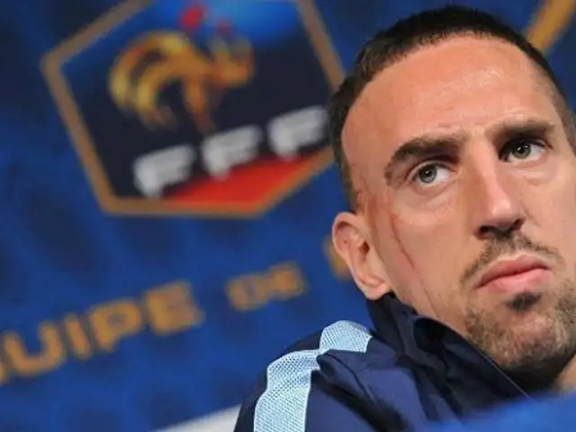 Platini advierte que Ribery será sancionado si no juega con Francia