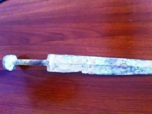 China: hallan espada de más de tres mil años de antigüedad