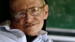 Stephen Hawking se une a Facebook: “Sean curiosos, sé que yo siempre lo seré”
