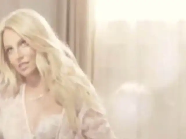 FOTOS: critican a Britney Spears por aparecer muy retocada en campaña publicitaria