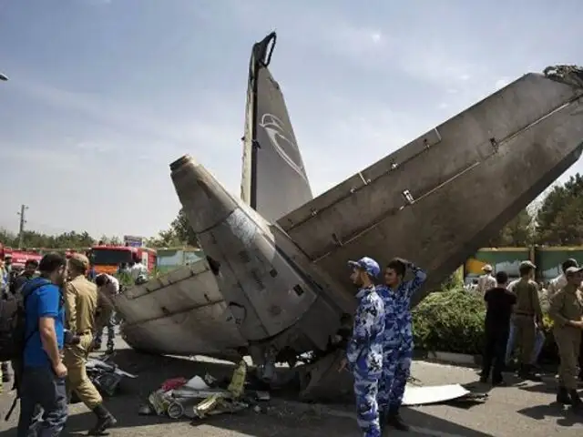 Caída de avión deja siete personas muertas en Irán