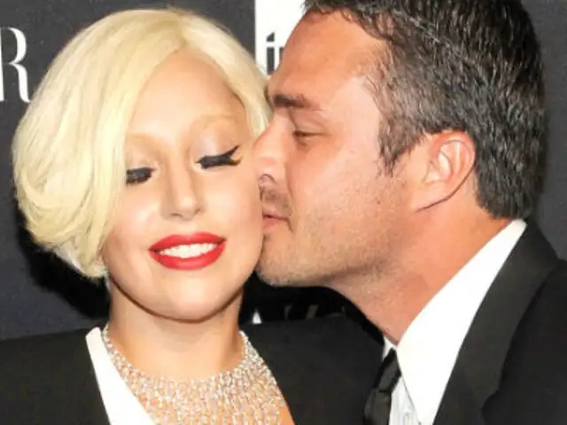 Espectáculo internacional: Lady Gaga y su novio celebran compromiso