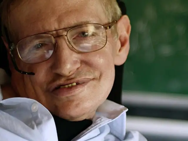 Stephen Hawking se une a Facebook: “Sean curiosos, sé que yo siempre lo seré”