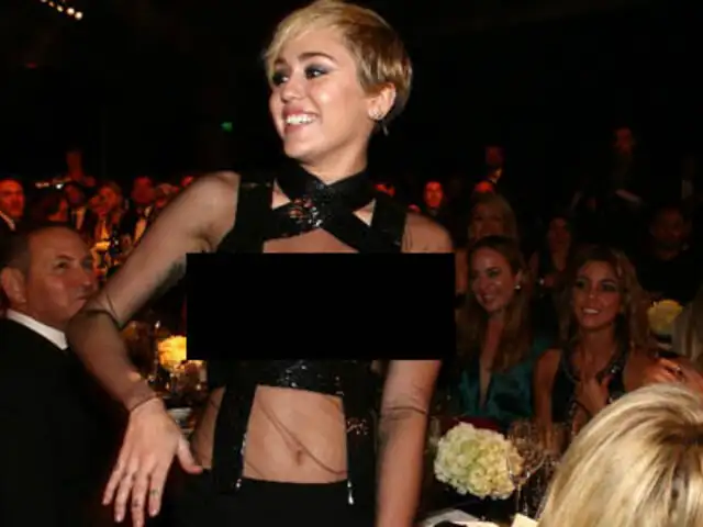FOTOS: Miley Cyrus criticada por usar escotado vestido en cena benéfica