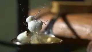 VIDEO: Así estallan las palomitas de maíz en cámara lenta