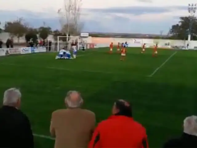 VIDEO: arquero español logró empate agónico con un golazo de 'escorpión'