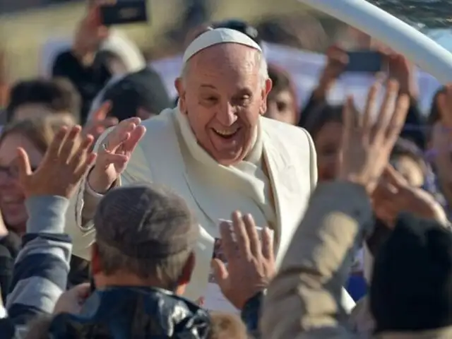 Vaticano: Papa Francisco ordena construir duchas para indigentes