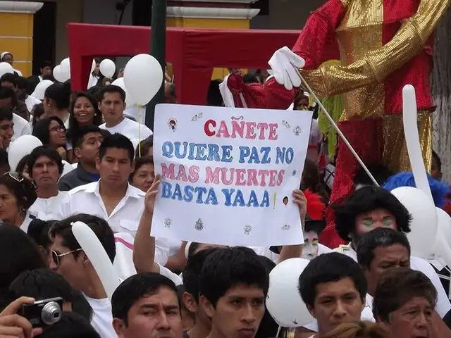 Ciudadanos realizan multitudinaria marcha por la paz en Cañete