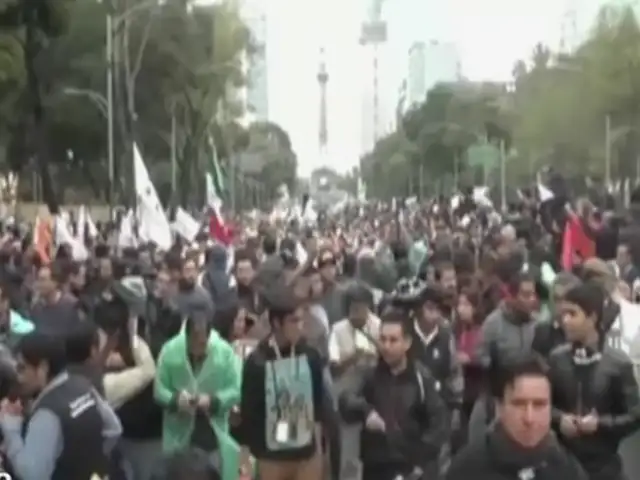 México: se agudiza crisis, denuncian desaparición de otros 30 estudiantes