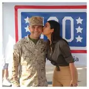 Kim Kardashian visitó base naval estadounidense de Abu Dhabi