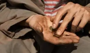 VIDEO: Falsos mendigos que engañan a las personas y piden limosna