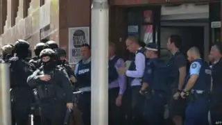 Australia: Hombres armados toman como rehenes a más de 10 personas en Sídney