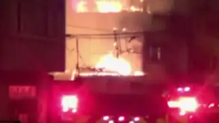 Incendio de proporciones consumió depósito en San Luis