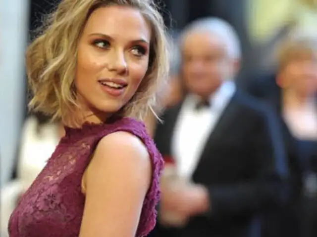Actriz Scarlett Johansson se habría casado en secreto el pasado mes de octubre