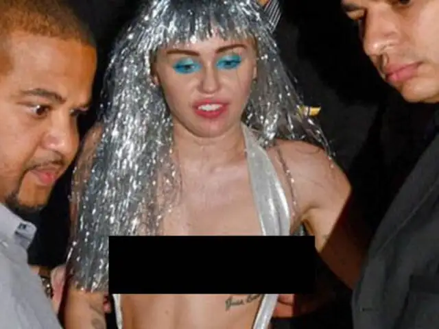FOTOS: Miley Cyrus vuelve a provocar escándalo con su "Topless plateado"