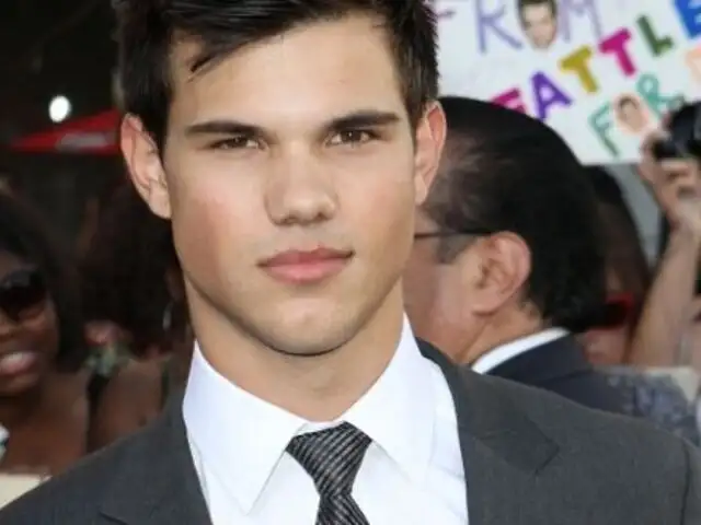 Taylor Lautner fue captado en una discoteca gay en Los Ángeles
