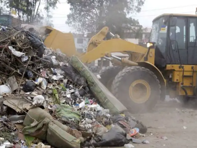 Comas: maquinaria del Ministerio de Vivienda recogió 1,500 toneladas de basura