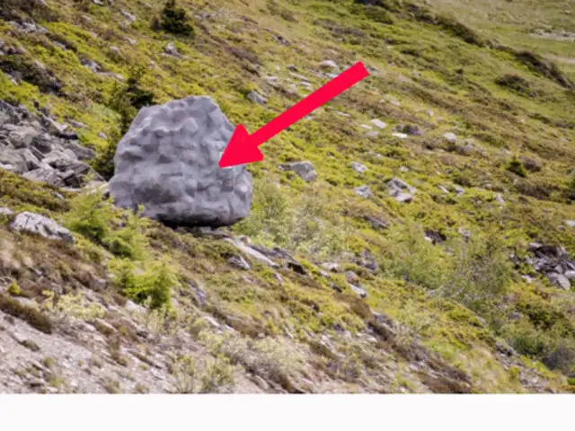 Esta ‘roca’ en los Alpes no es como las demás: tiene algo que te dejará maravillado