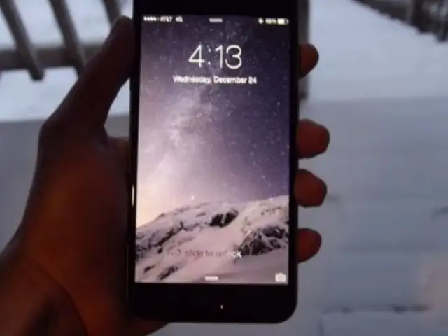 Mira lo que pasa cuando entierran un iPhone 6 en la nieve por 24 horas