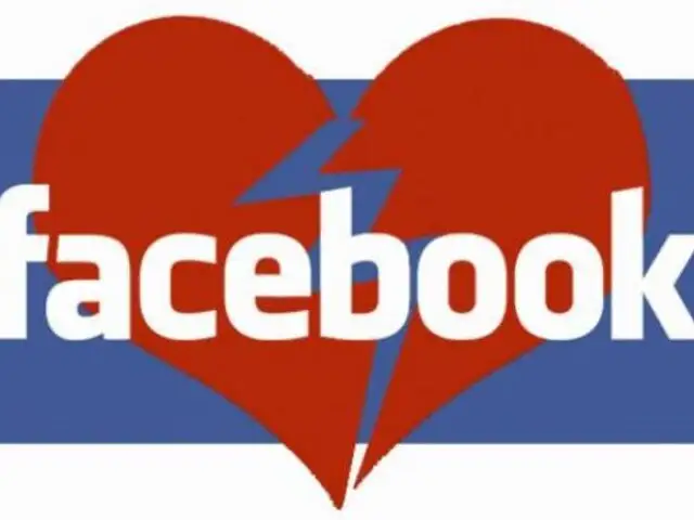 FOTOS: 10 reglas de oro para que tu relación sobreviva a Facebook