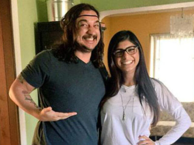 El Encuentro Entre ‘el Bananero Y Mia Khalifa Que Remeció Las Redes Panamericana Tv 