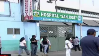 Intentan desalojar a ambulantes de periferias de hospitales en Carmen de la Legua