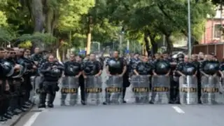 Brasil: expulsan a 43 agentes policiales de Río de Janeiro acusados de extorsión