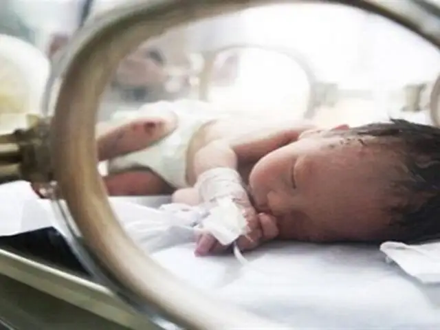 INSÓLITO: En China nace una bebé embarazada de gemelos