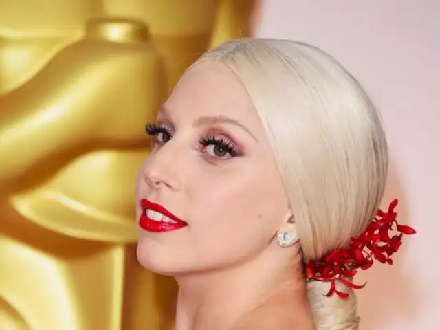 Oscars 2015: el traje de Lady Gaga que originó burlas y memes en redes sociales
