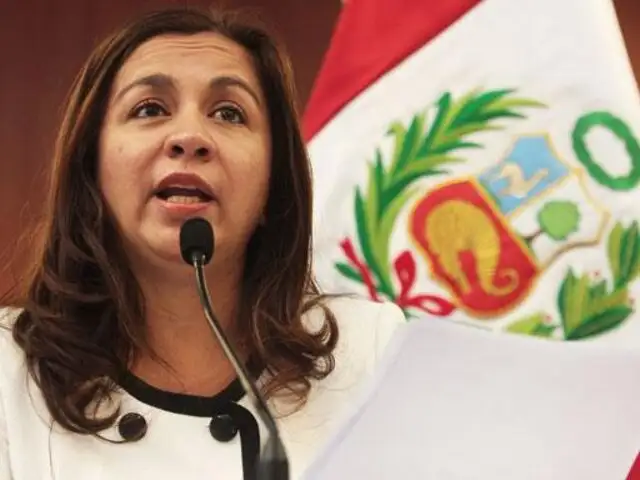 Marisol Espinoza niega que suspensión de aportes represente renuncia al partido